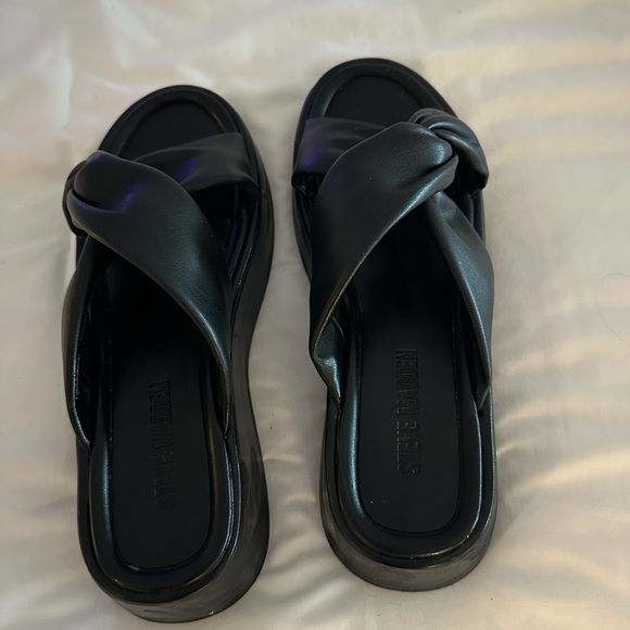 Steve Madden Shoes - Steve Madden Black Knotted Slide Sandals